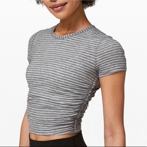 Lululemon cropped top
